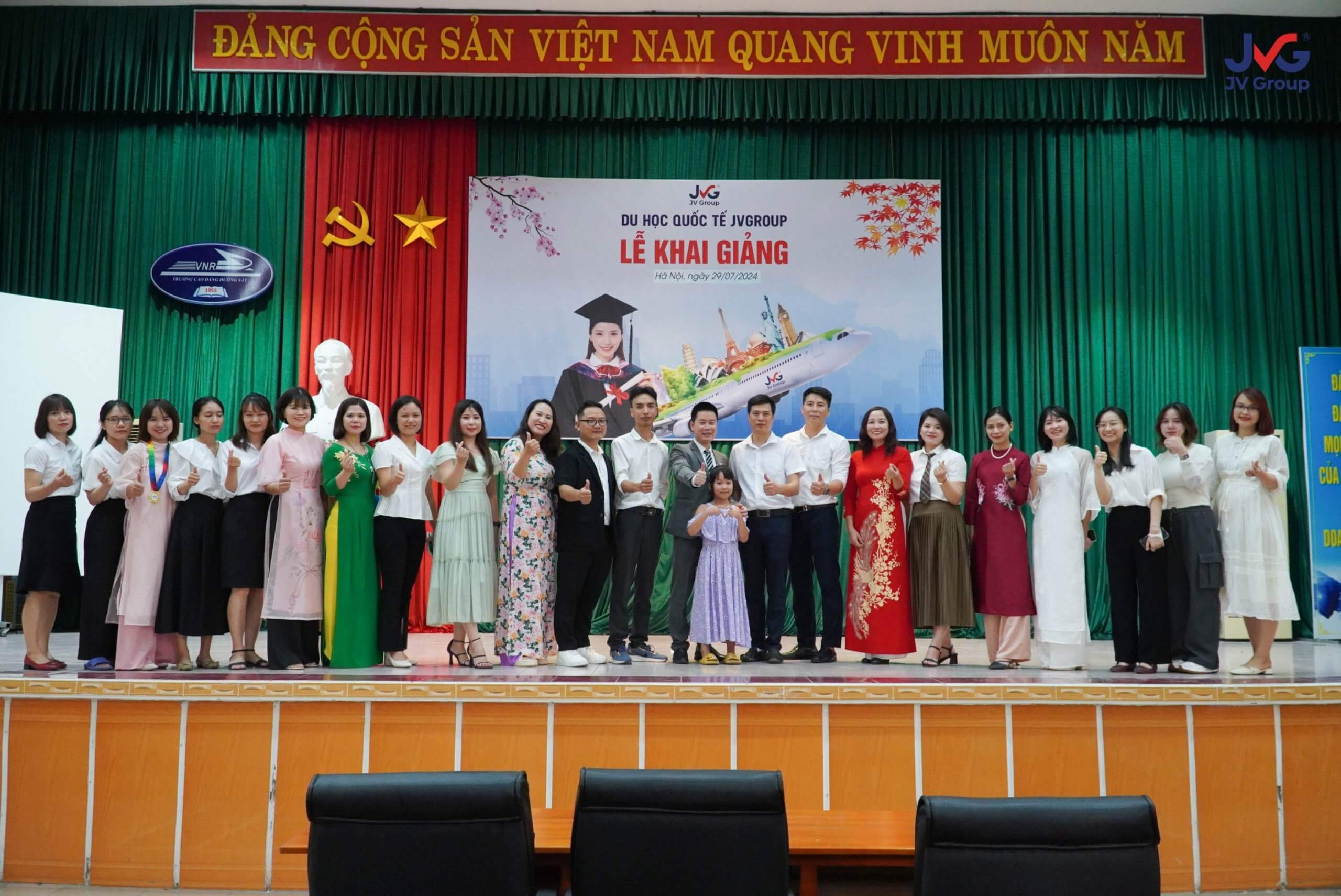 nhan-vien-jvgroup