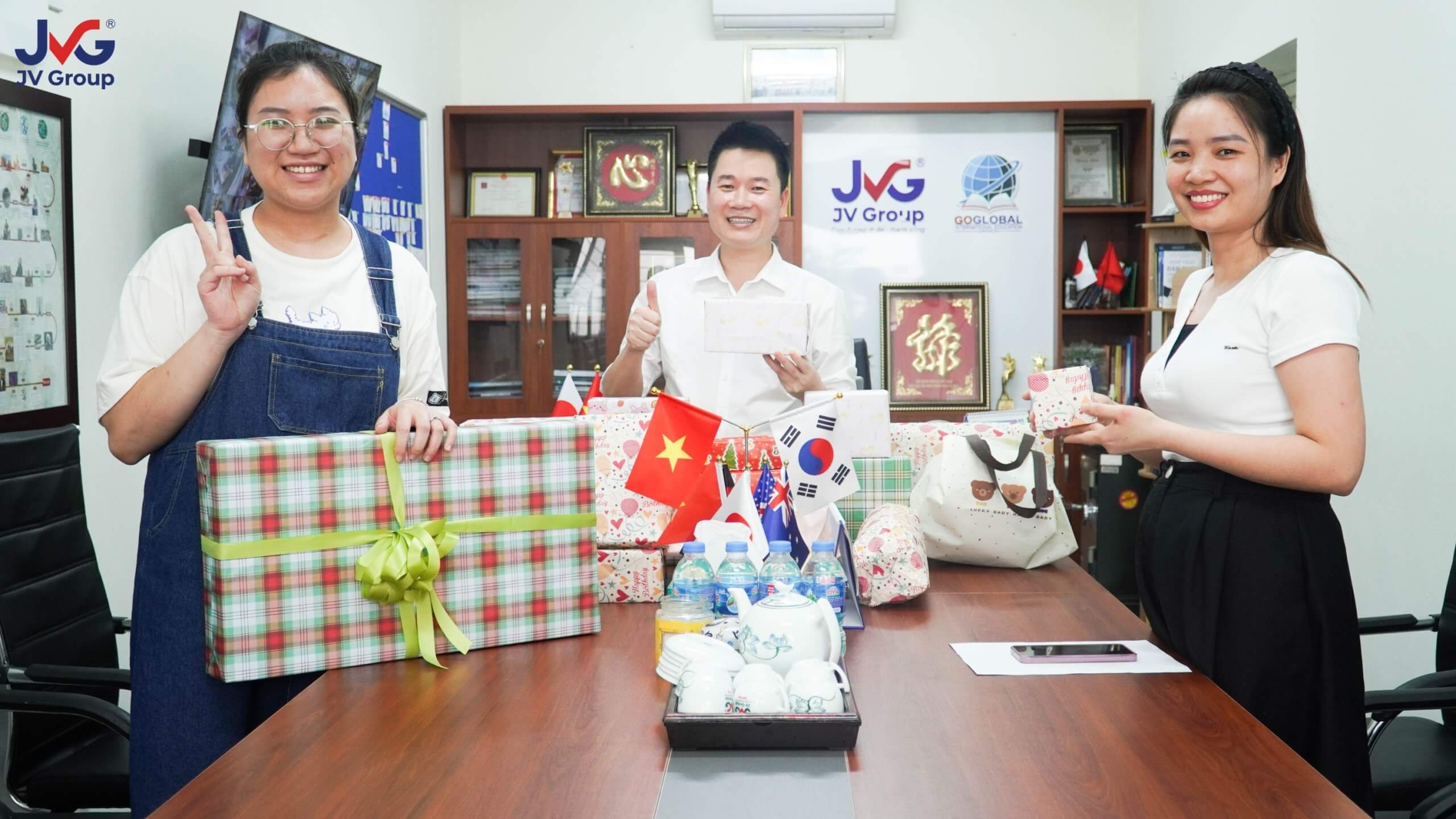 qua-tang-jvgroup-thieu-nhi