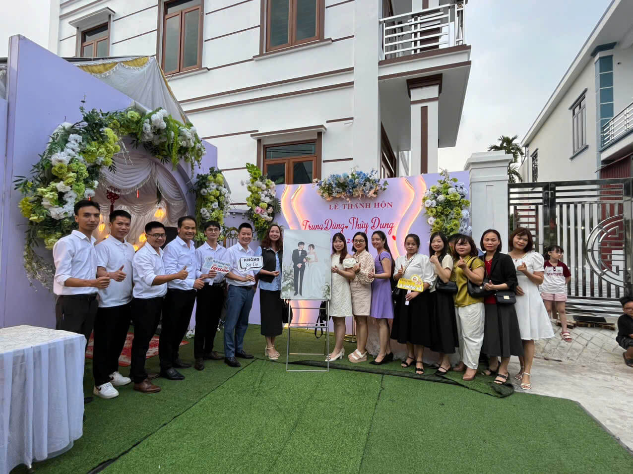 nhan-vien-jvgroup