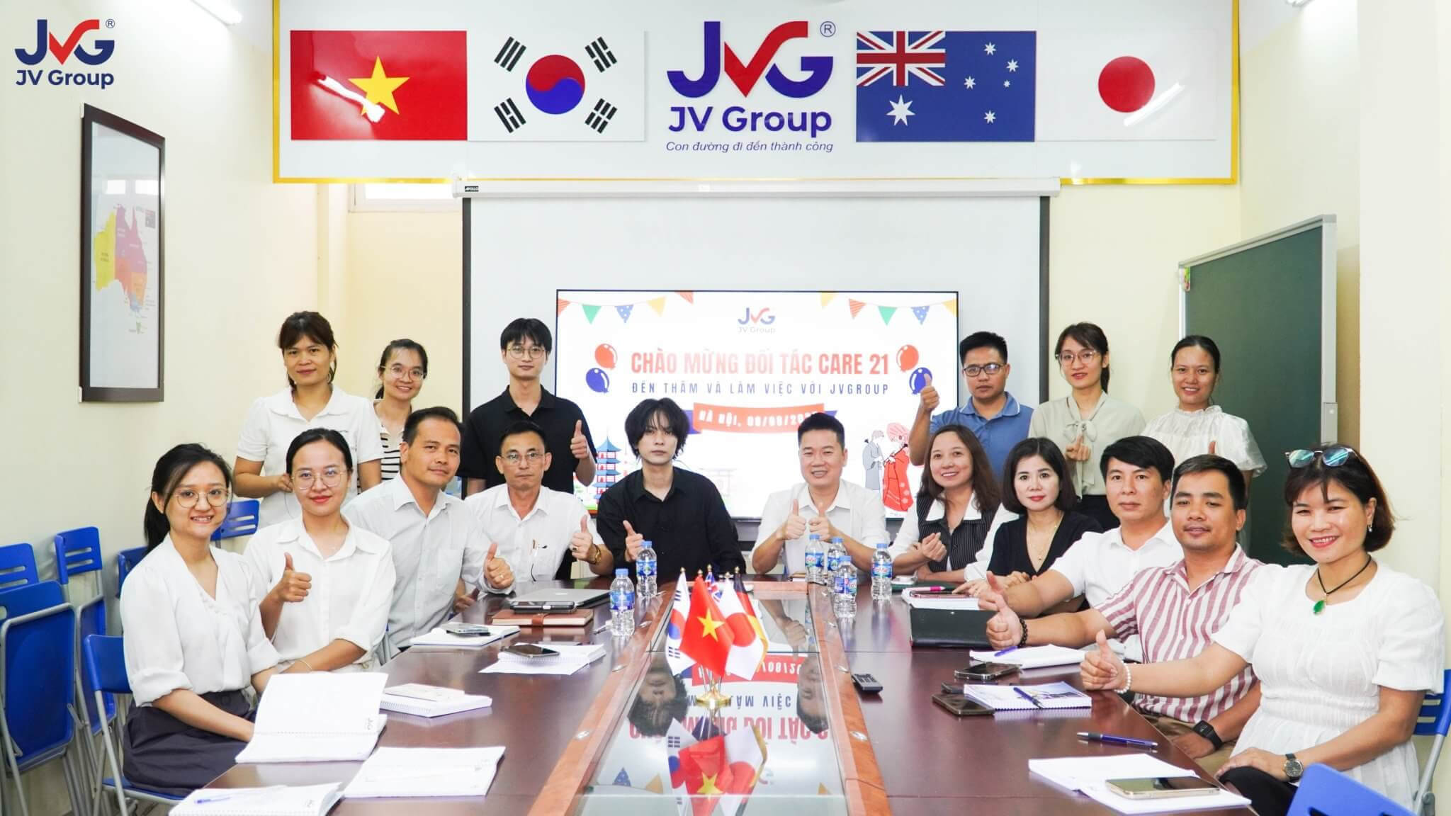 đại diện học bổng care 21 cùng jvgroup