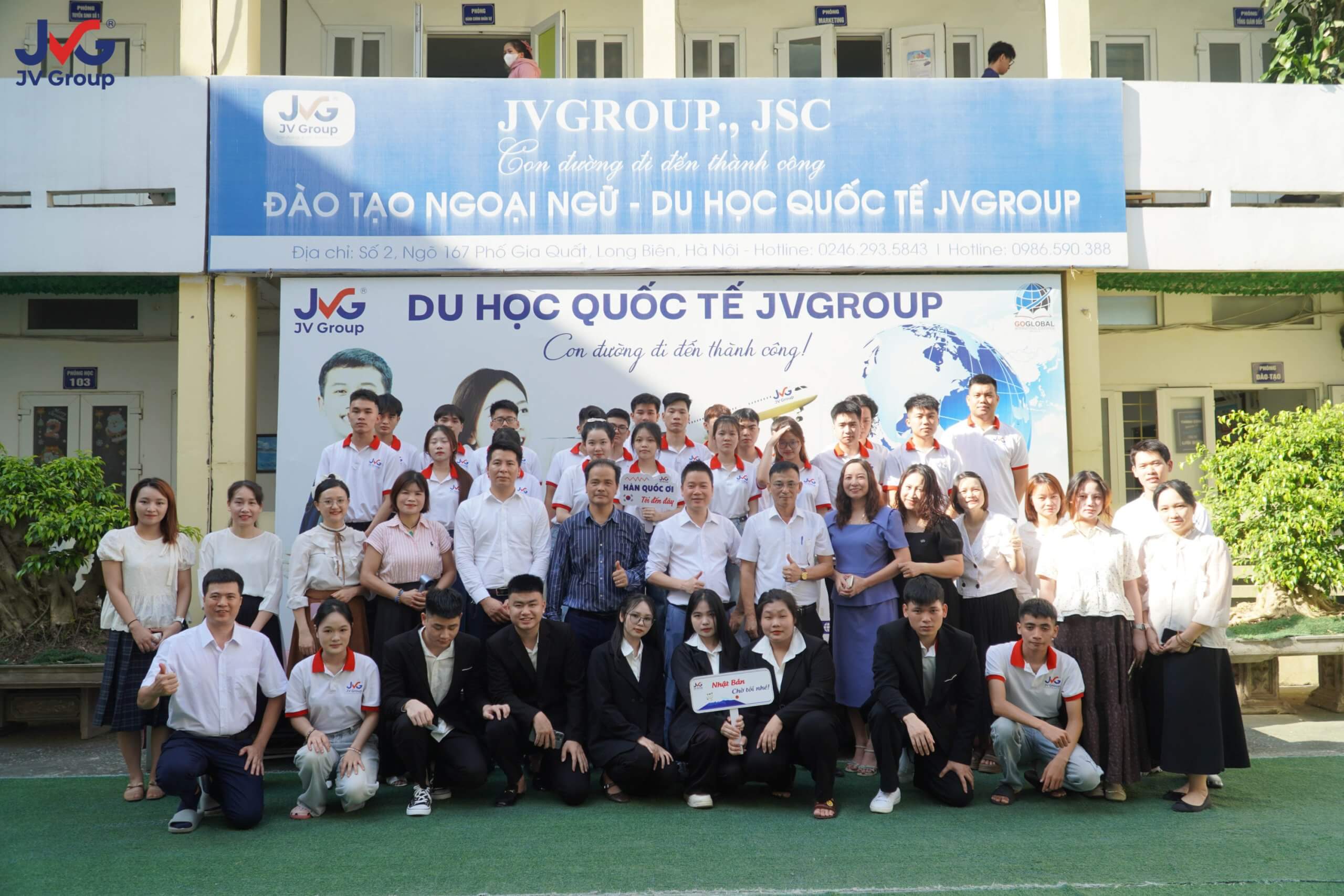 Toàn cảnh hội trường lễ bế giảng kỳ bay tháng 6 và 7 tại trung tâm du học quốc tế JVGroup.