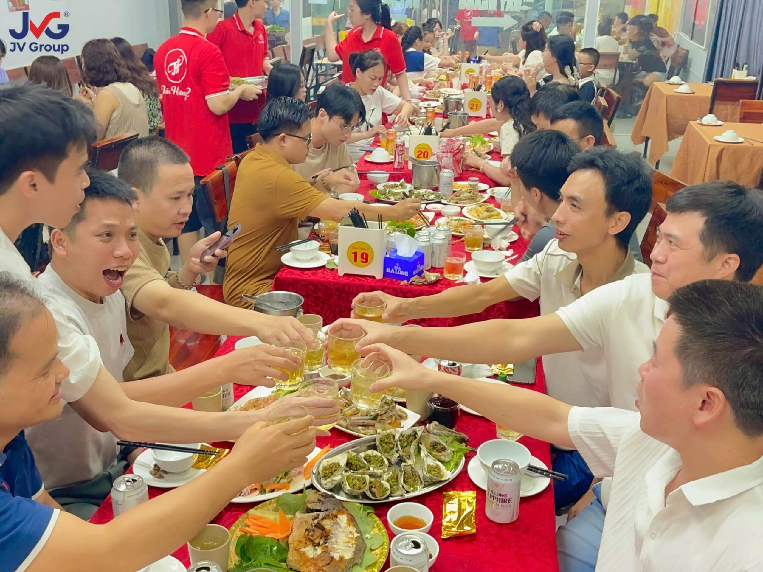 Hành trình du lịch Hạ Long 2026 khép lại bằng những nụ cười