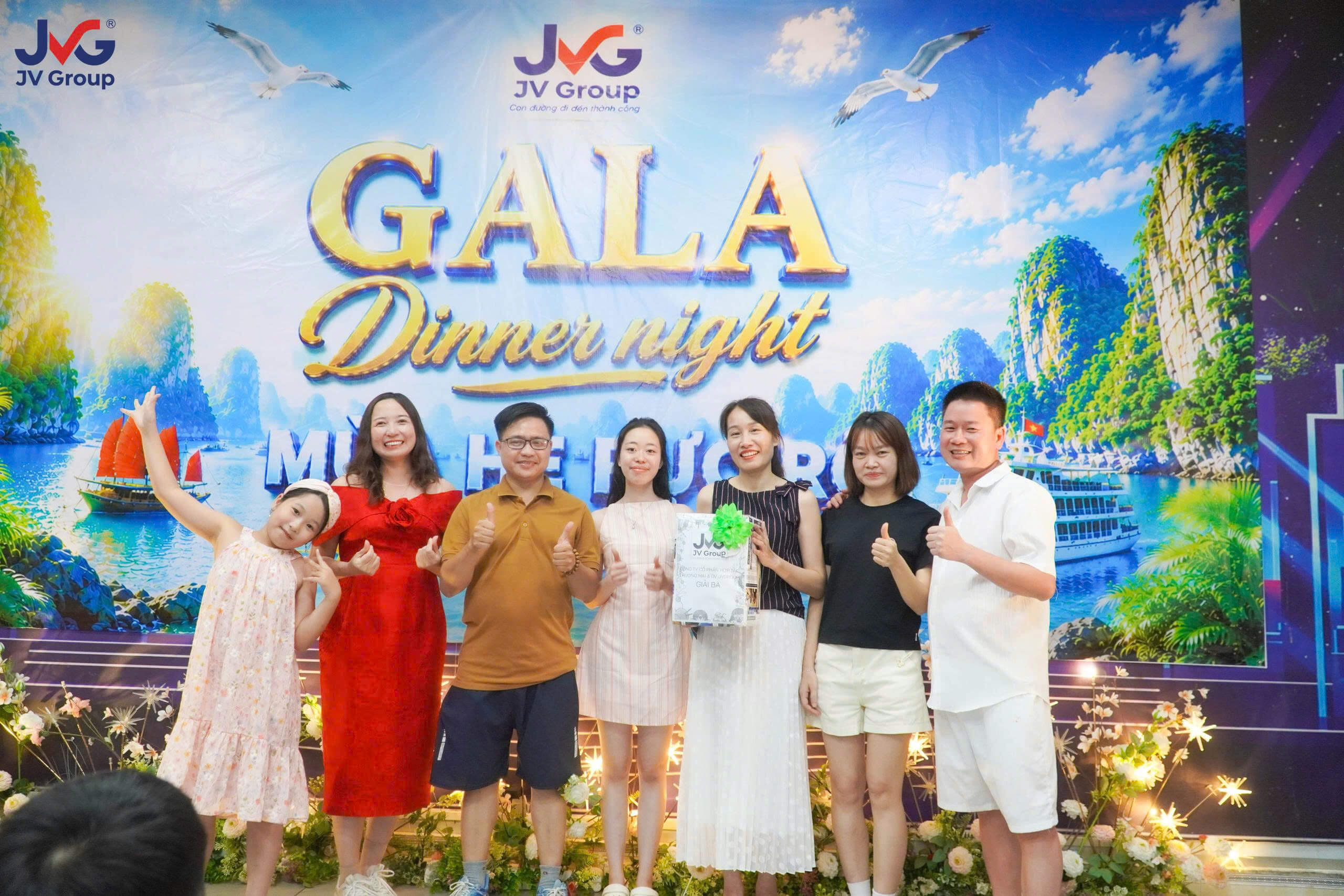 Hành trình du lịch Hạ Long 2026 Vinh danh những cá nhân và tập thể nổi bật