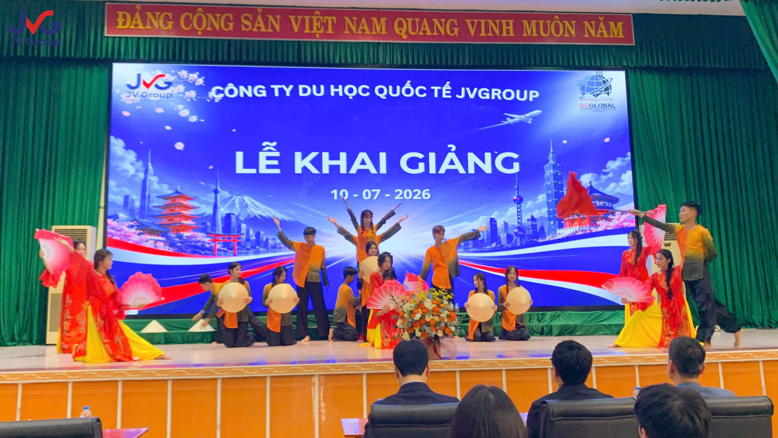 Tiết mục văn nghệ đặc sắc tại Lễ Khai giảng tháng 7/2026