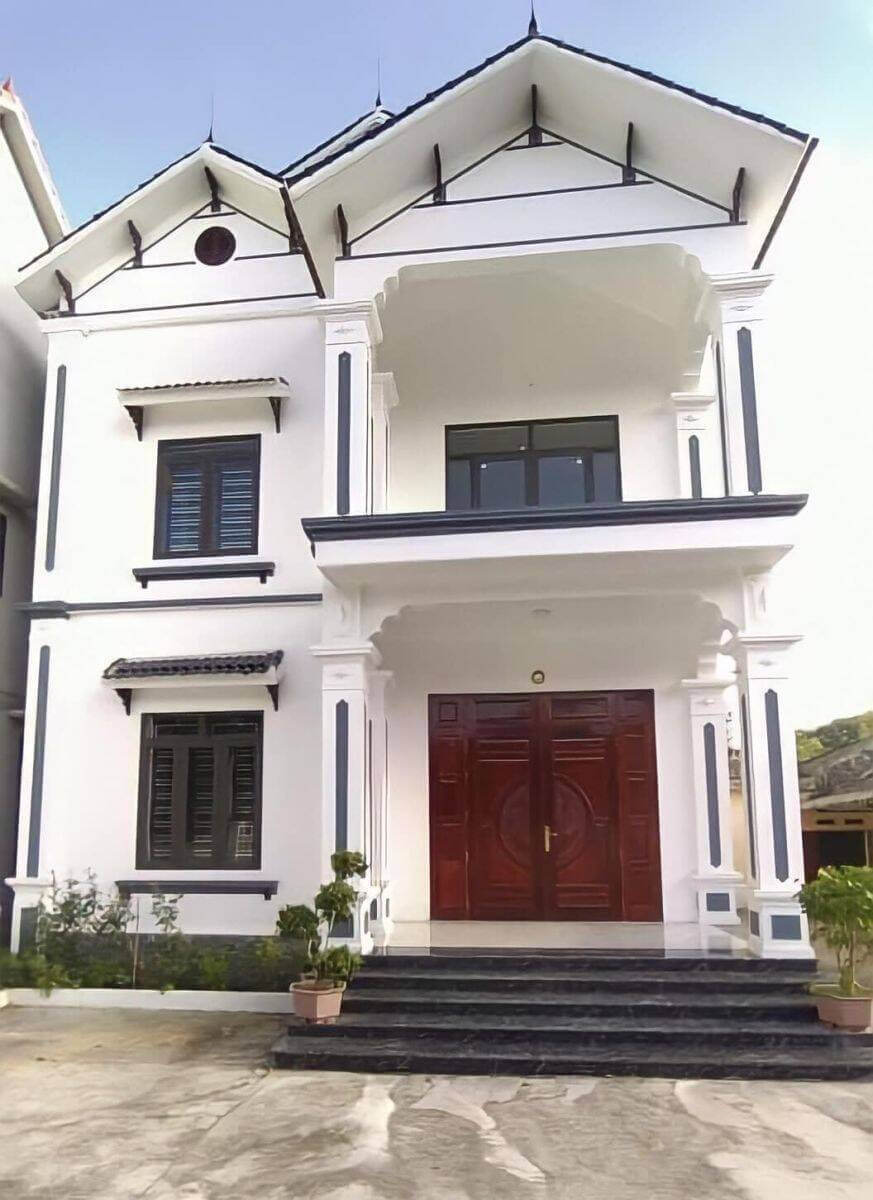 Ngôi nhà khang trang được xây từ chính mồ hôi nước mắt