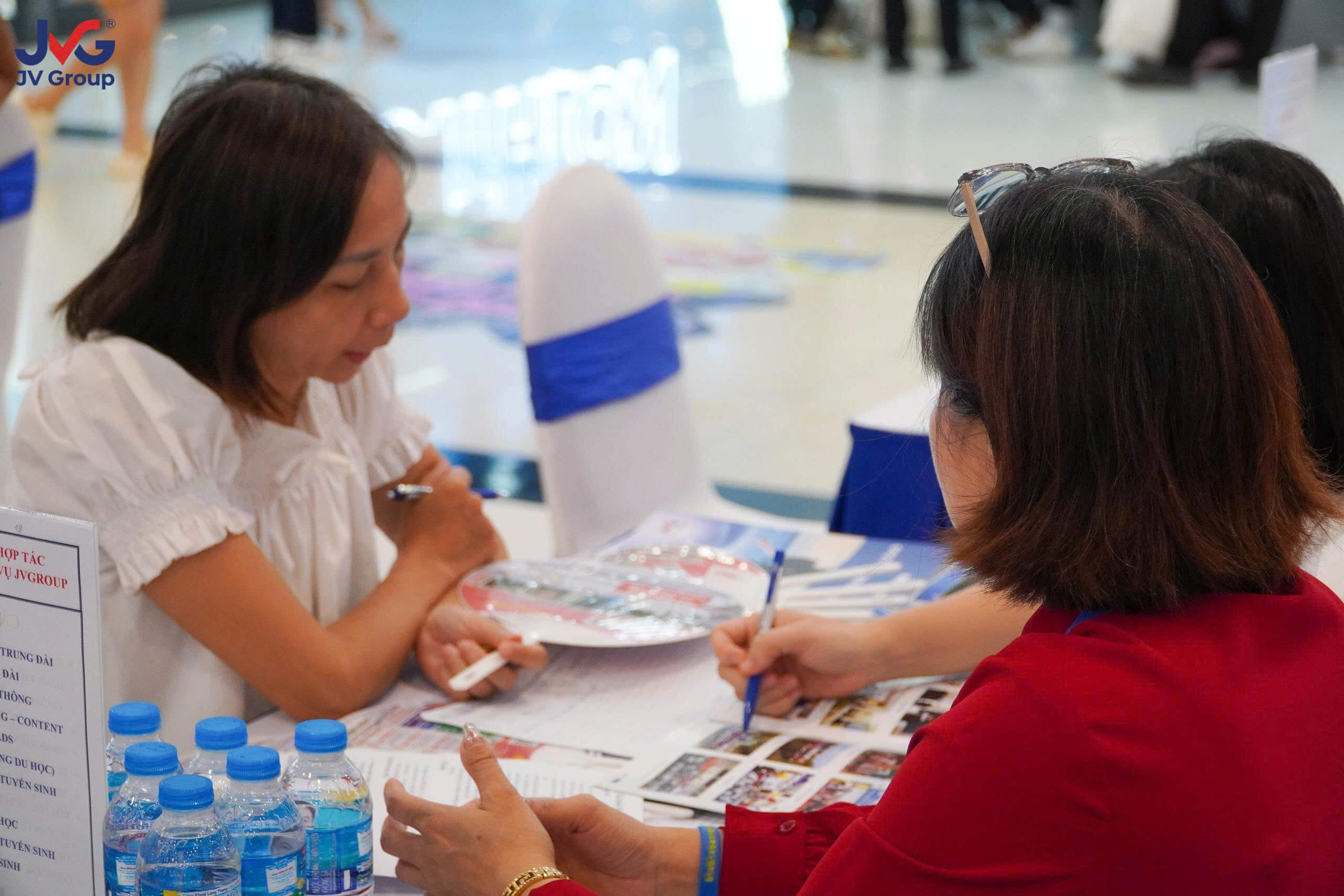 Thuận lợi luôn đi kèm rủi ro và thách thức